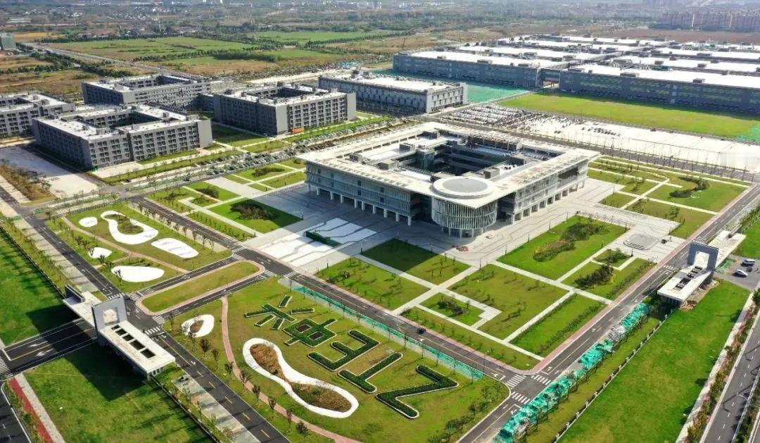 中国首家五星5G工厂！

将5G技术整合到整个生产运营中，既提高效率又减少碳排。