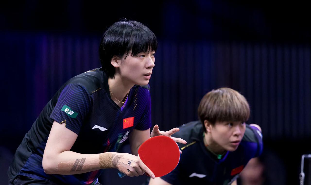王艺迪/陈熠🇨🇳首局失利！现在扳回！
前两局王艺迪/陈熠🇨🇳7-11，1
