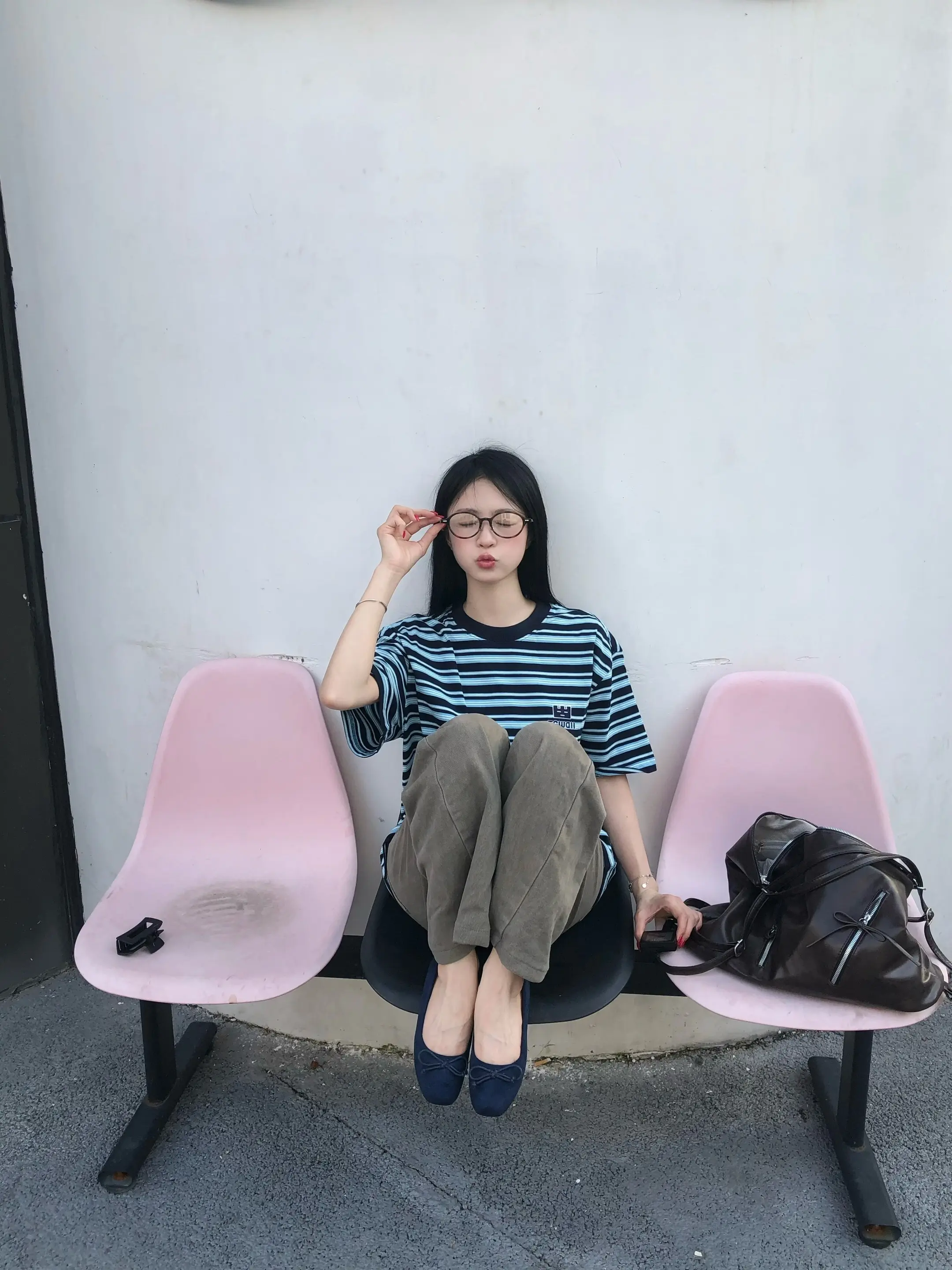 这组超韩的拍照姿势照片来啦！