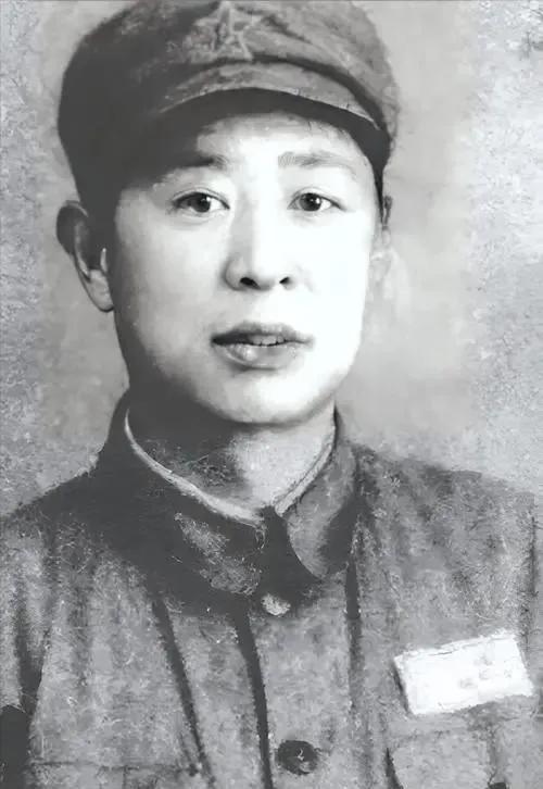 1944年，地下党员周迪道因叛徒出卖，被日军俘虏，就在这时，他灵机一动，竟主动向