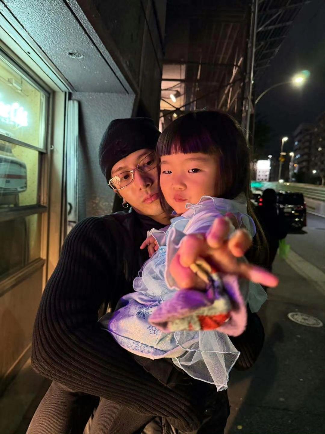 他好温柔。cr.verdy(ig)