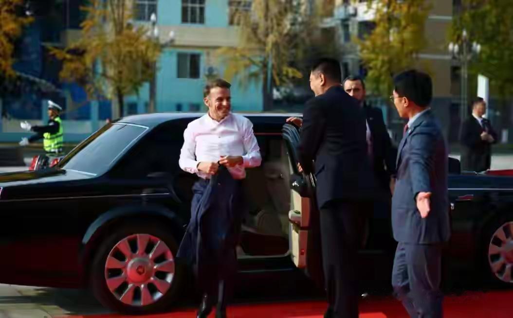 近期欧洲对华态度上演“反差喜剧”：马克龙访华刚结束就“不装了”，转头放话要推动欧