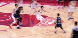 萨林杰背传杜润旺上篮，篮下造王浩然带球撞人

萨林杰前三节打得太差，杜锋末节给他