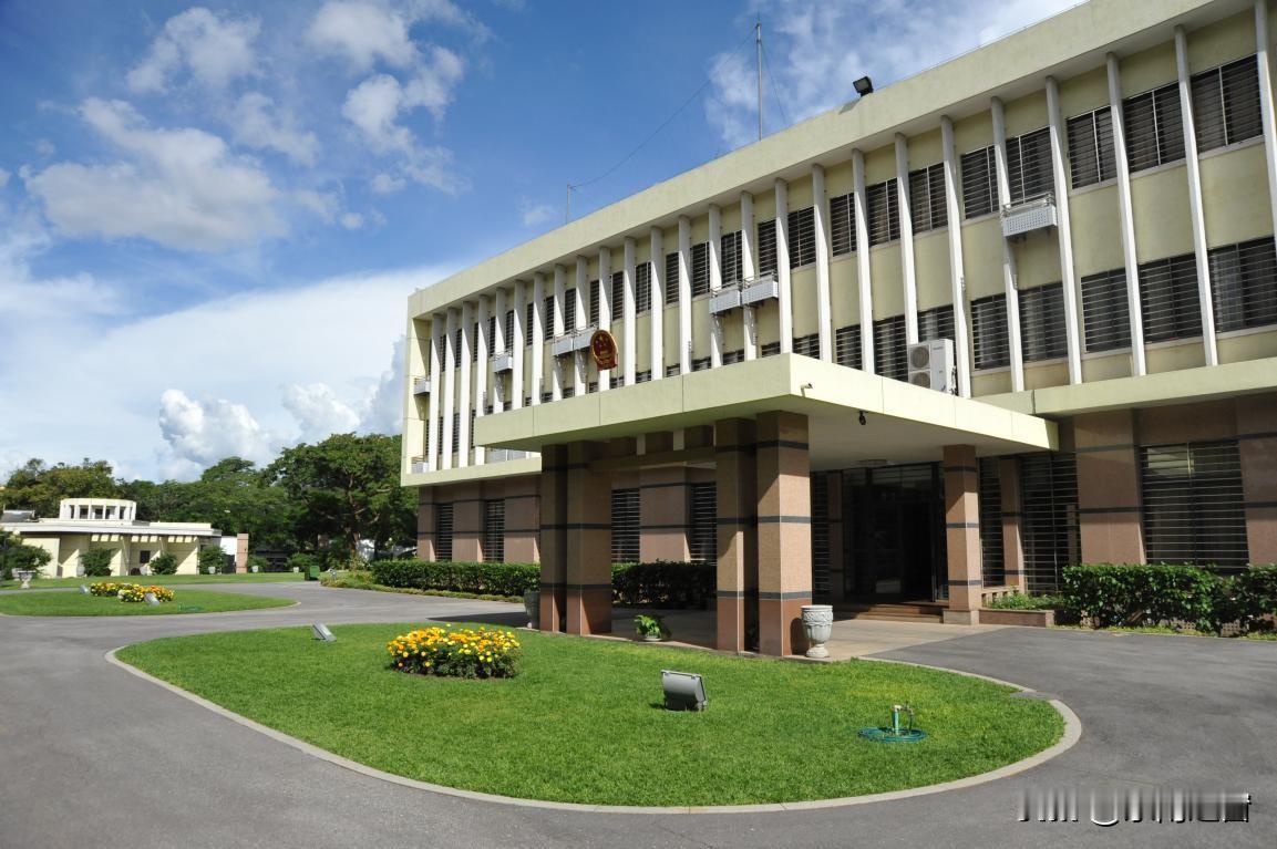 痛心！赞比亚再曝中国公民遇害案，使馆怒提严正交涉，年底赴赞务必警惕！
 
近期赞