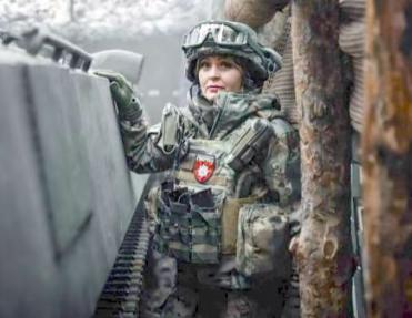 亚速旅俘虏费多托夫的实话算是把这层窗户纸捅破了 —— 乌军女兵这事儿，压根就没按