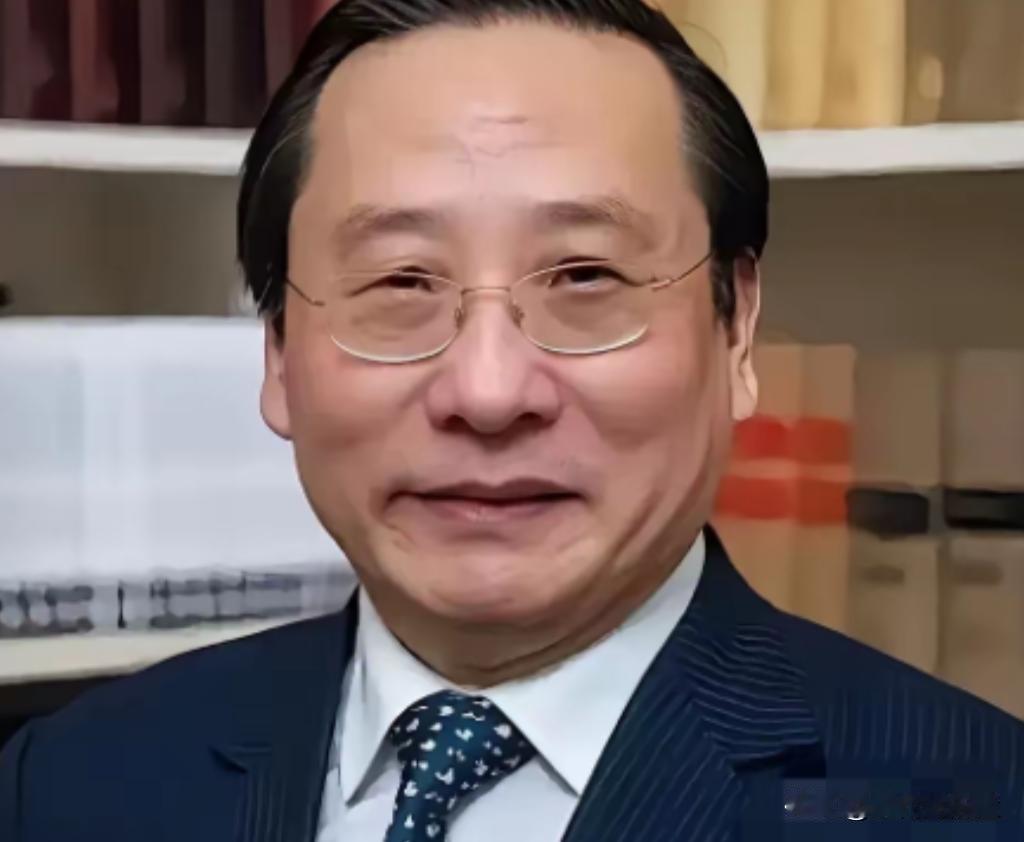美国学者质问高志凯教授，中国不断的发展新的武器装备已经严重的影响到中国周边国家的