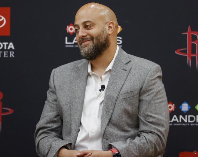 近日，火箭总经理斯通在《The Ryen Russillo Show》节目中谈到