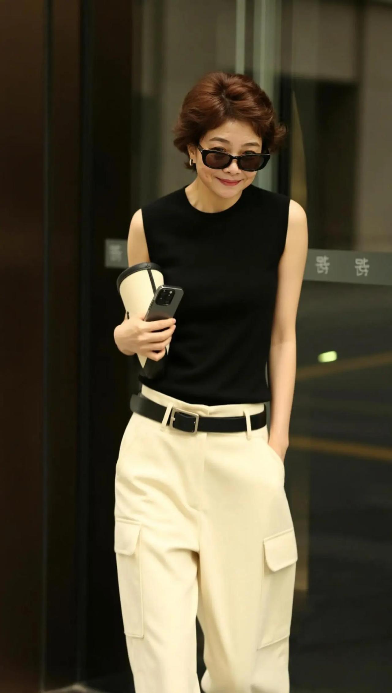 今日分享。AI摩登随拍 ai创作