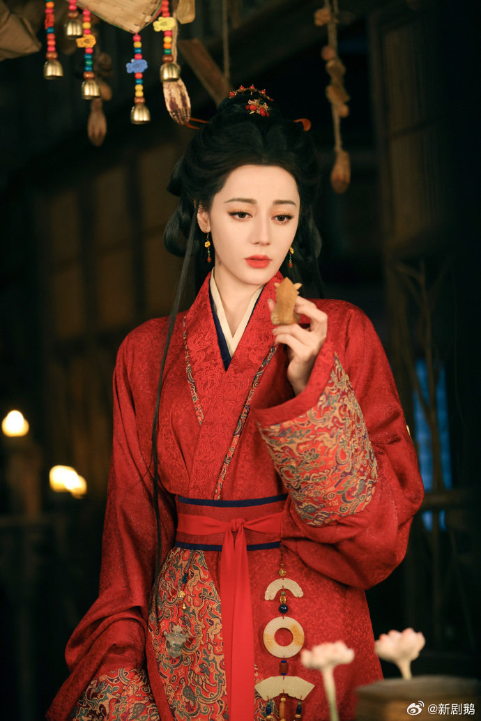 难怪迪丽热巴不爱上班救命！归墟职场简直大型疯批现场！二十四殿主全员精神主打一个放