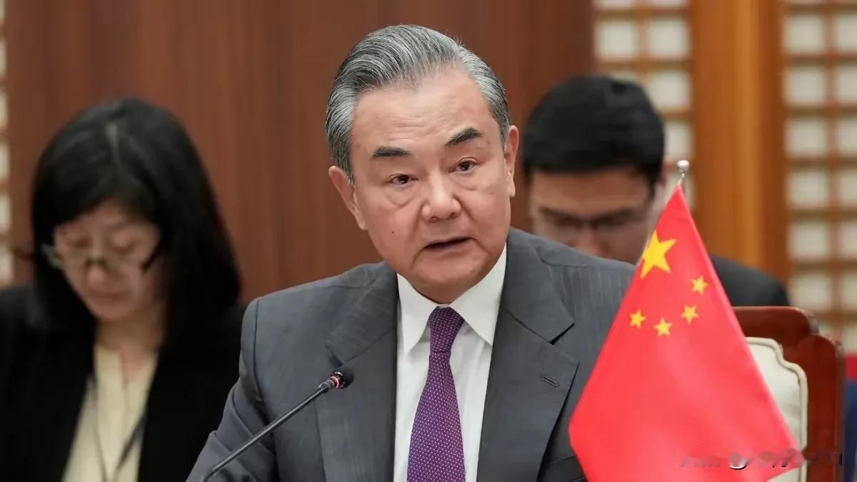 2. 波兰引北约进驻普京淡定应对：北约大军压境，波兰引北约进驻，俄罗斯与白俄罗斯