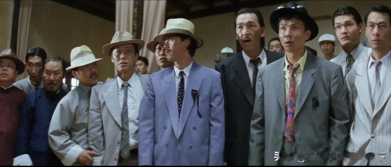 成龙电影《奇迹》的演员们之本帮篇 贰

右起：黄树棠、周文健、太保（张嘉年）、成