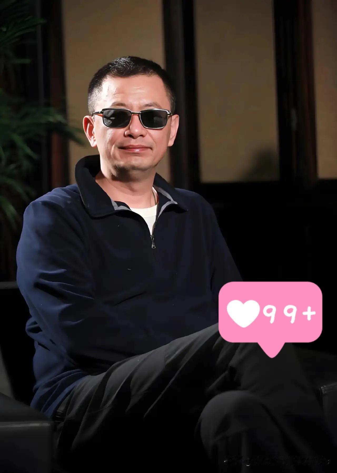 王家卫事件的直接受害者是古二。

古二偷录音，公开，先不说王家卫和秦雯这边名声受