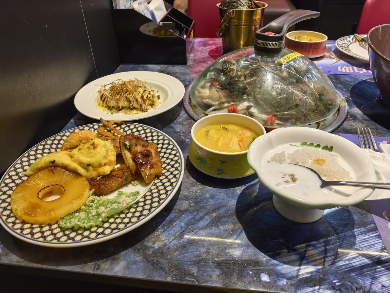 一日三餐太绑人了，以为退休后可以过上一觉睡到自然醒的好日子，其实不然，几口人等着