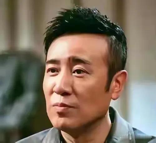 于和伟这波操作太圈粉了！在《沉默的荣耀》里演吴石拿了1200万片酬，清明假期主演