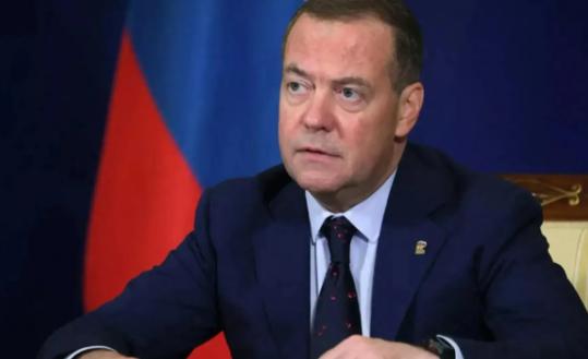 真到冲突时刻，中国遭遇的首轮冲击，未必是战火硝烟。


那些看不见的经济绞杀、结