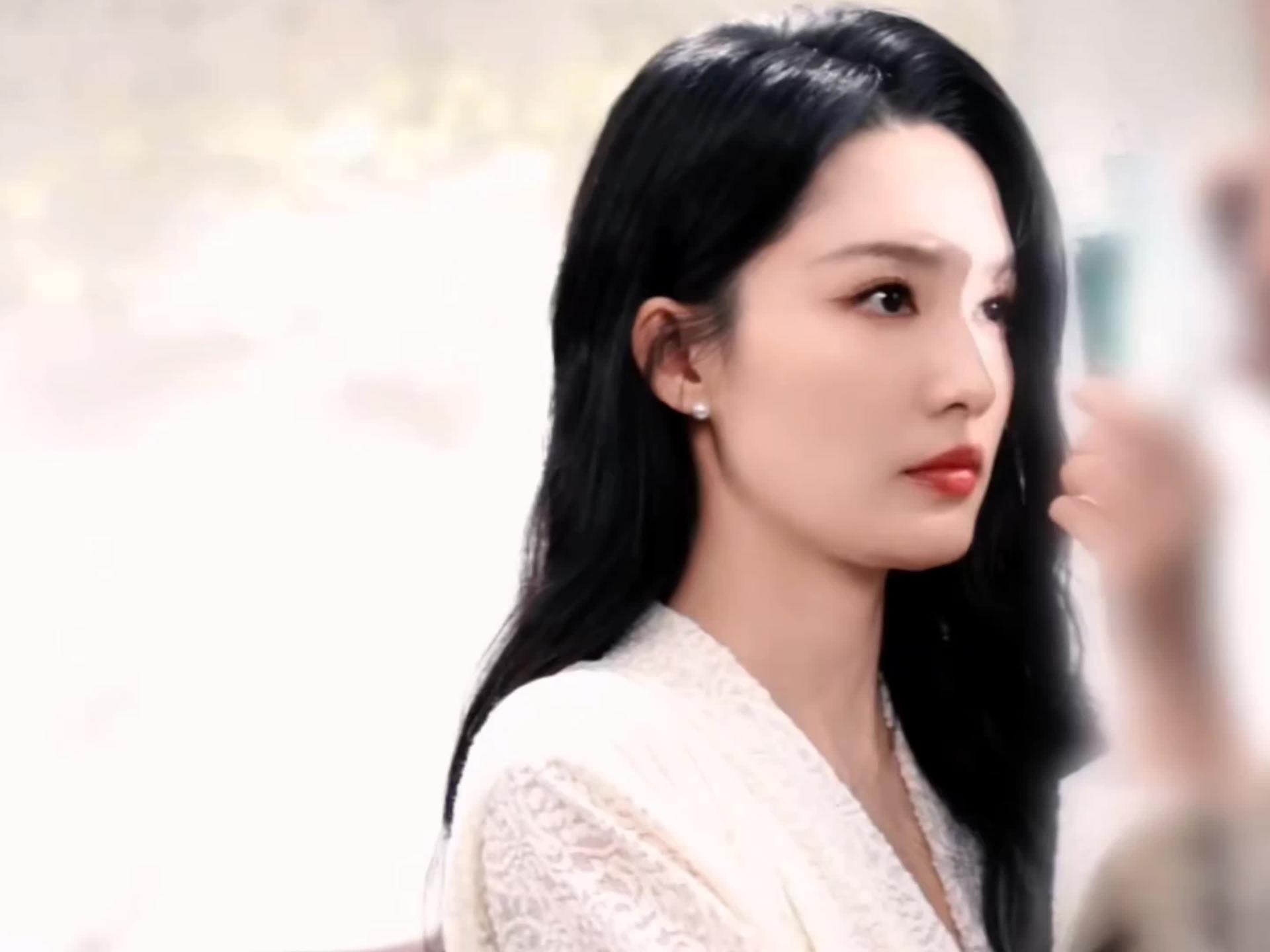 风吹动了你的发 也吹动了我的心