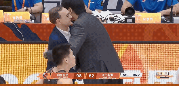 震惊啊，意外啊，山东男篮主场98：82击败辽宁，总比分2：1逆转淘汰辽宁男篮，这