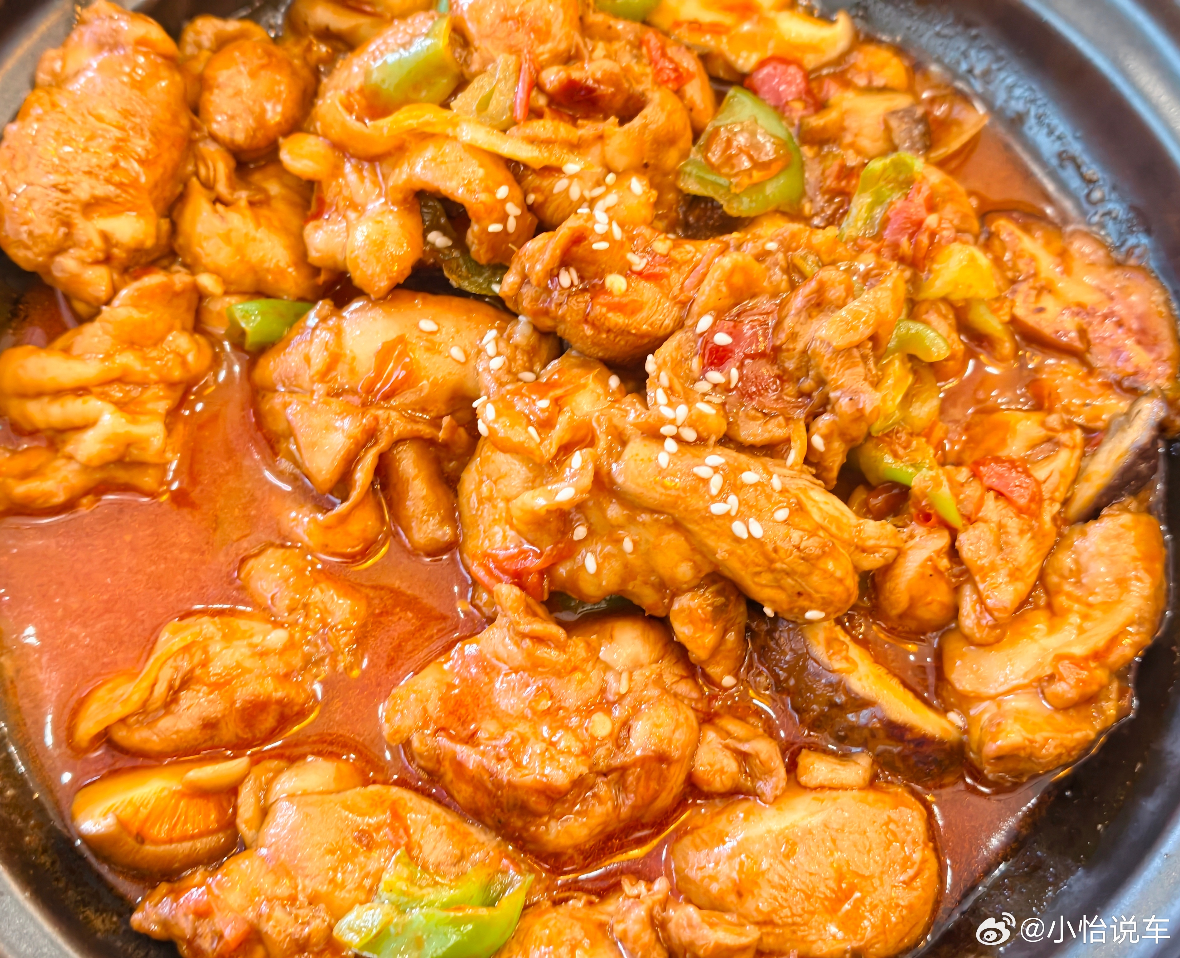 今日午饭砂锅泡椒鸡，酸酸辣辣的很下饭，你们吃的啥？ 