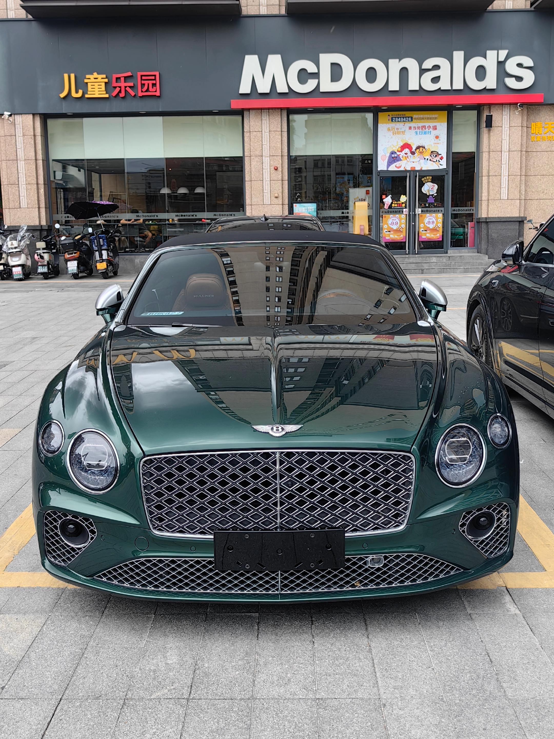 恰逢国庆中秋双节，看看潮汕老板都开了哪些豪车回家过节，在外打拼的你回老家过节了吗