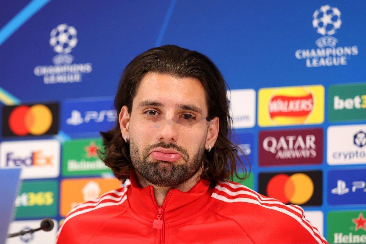 欧冠赛场即将迎来1/4决赛次回合，黄牌危机正在笼罩多支强队。33名球员再拿一黄就