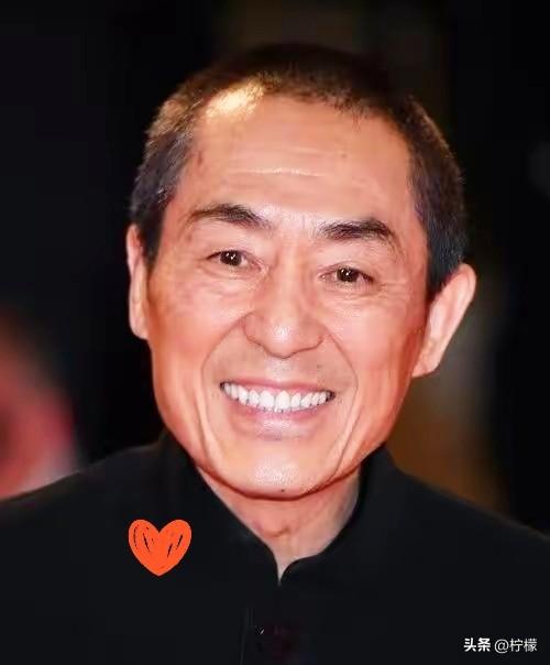 张艺谋给三个孩子取名，暴露了他骨子里最深的秘密。
老大叫张壹男，老二叫张壹丁，小