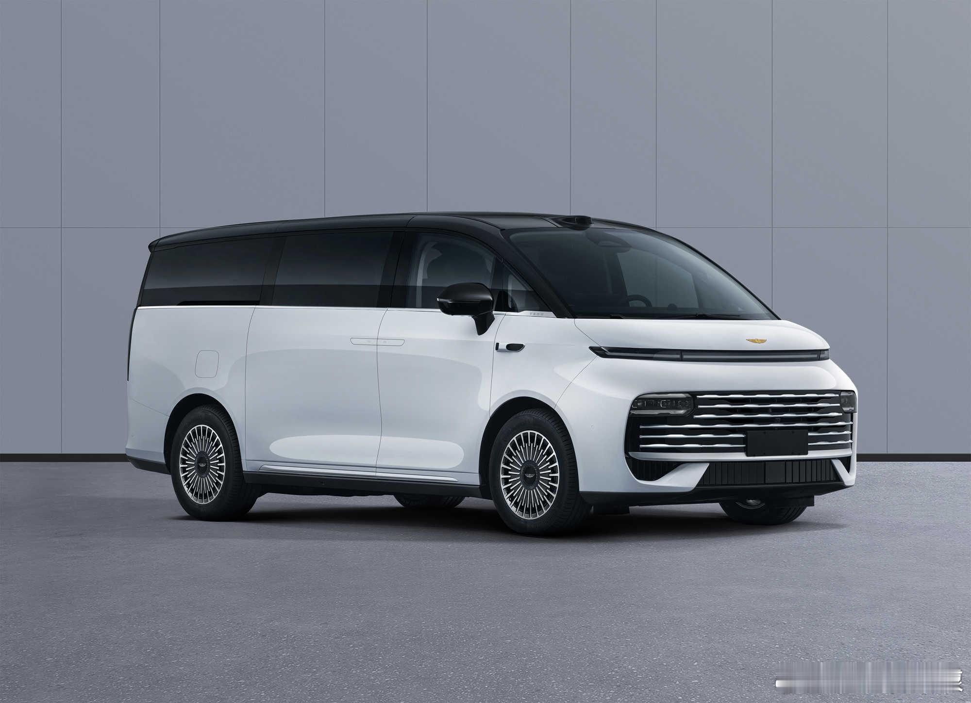 吉利银河V900其实就是翼真L380的增程版，提供6、7、8座版车型。外形尺寸(