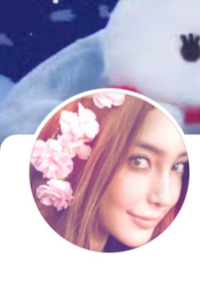 好吓人完全格格巫来的吧。。。 ​​​