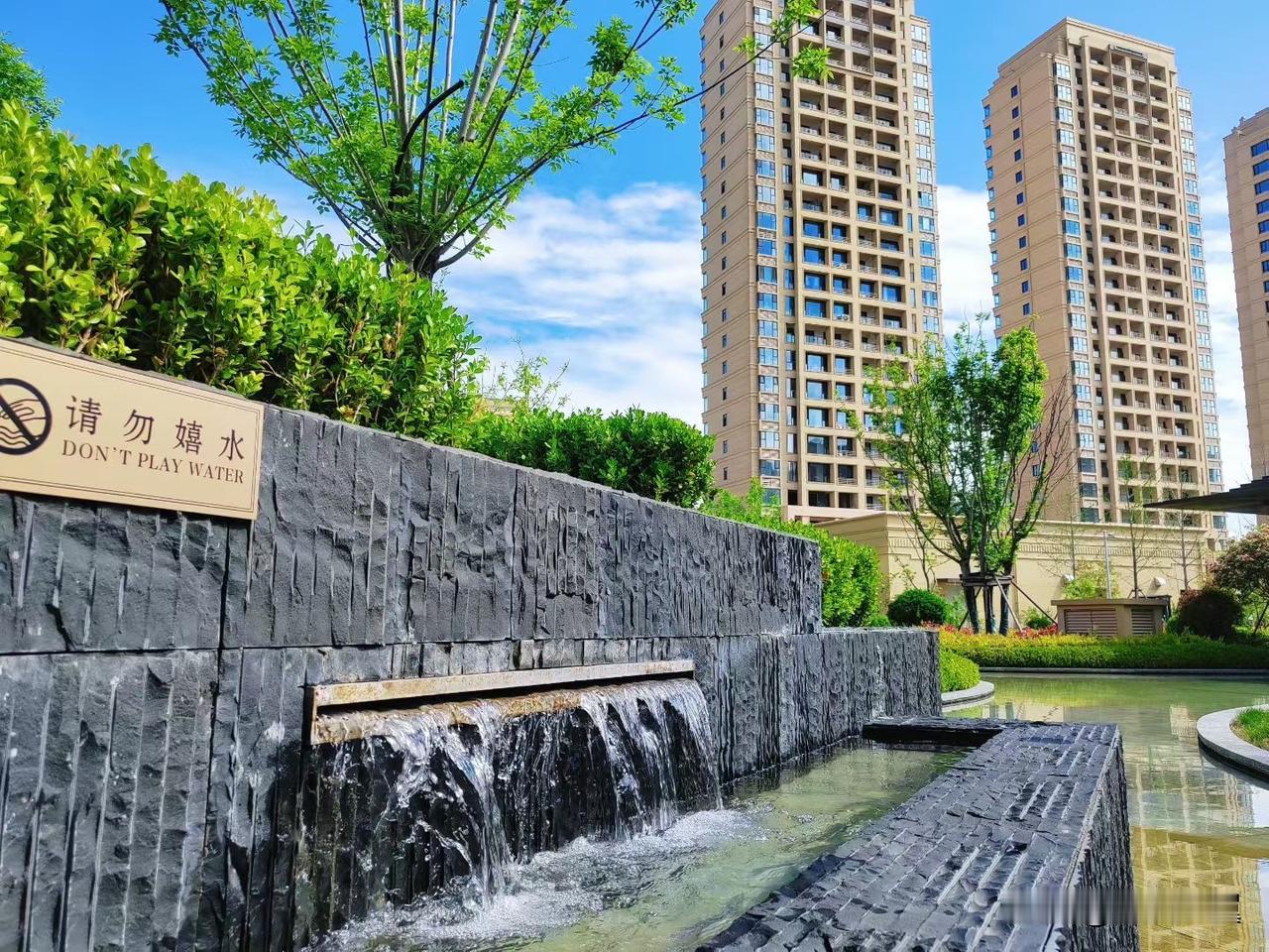 【小对联】
上：臂膀；
下：……？