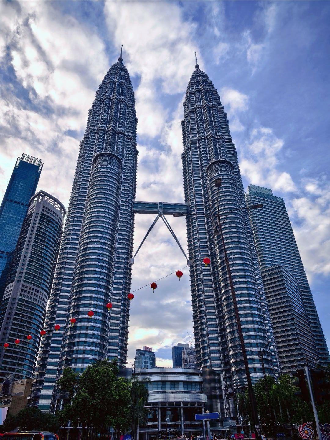 放假倒计时了游客卡特别适合慢悠悠的逛，就是记得带雨伞，最近可能是容易🌧？槟城和