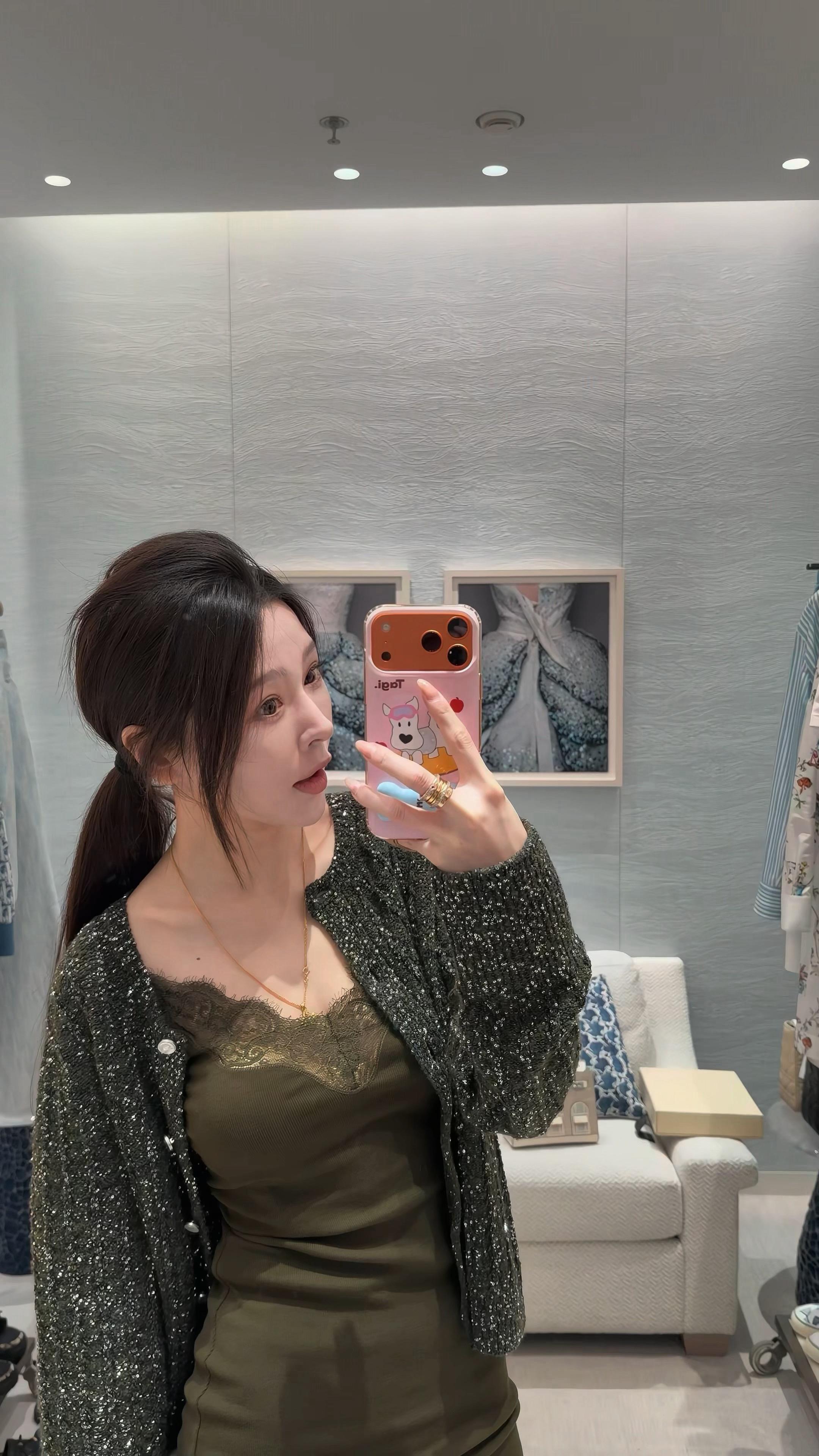 你守护不了她的天真 让给我吧