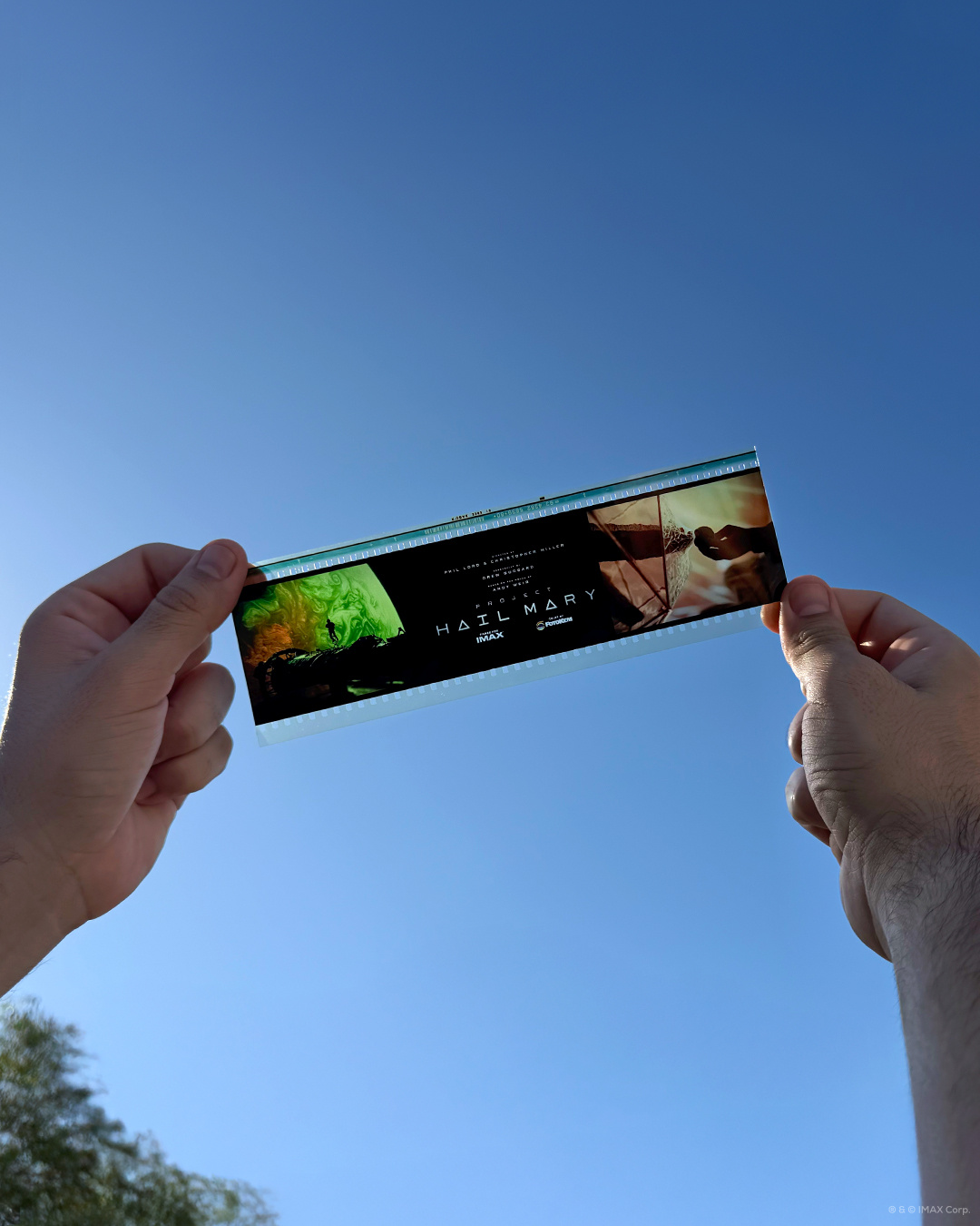 《挽救计划》在国外部分IMAX版本的放映赠送的限量版70mm IMAX胶片票根，