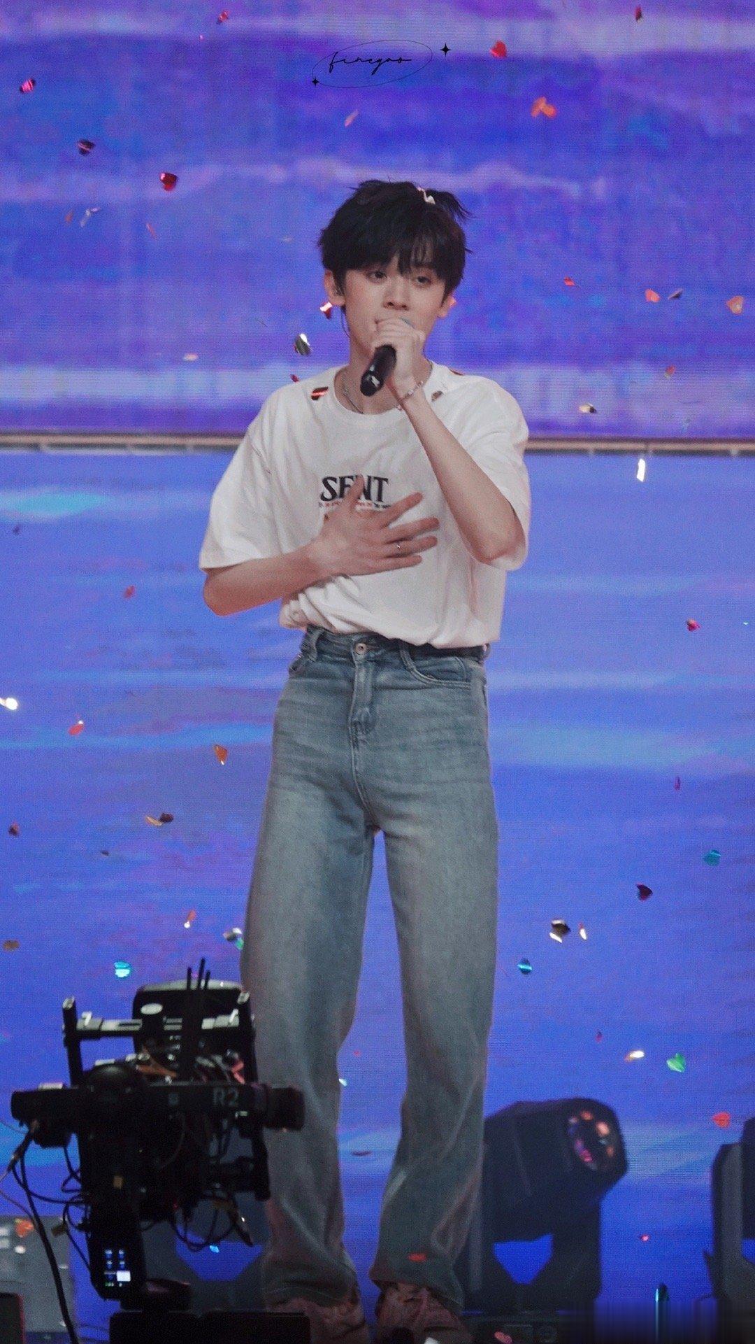 #左航ZH[超话]# [航天员]#左航 混血感美颜rap担# [航天员]#左航 