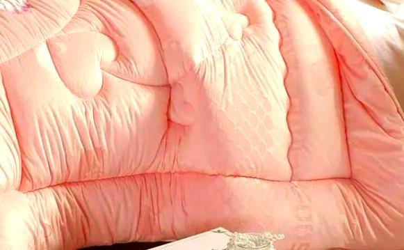 人离世之后，生前穿的衣物、盖过的被褥、睡过的床铺、日常使用的洗漱用品，家人基本都