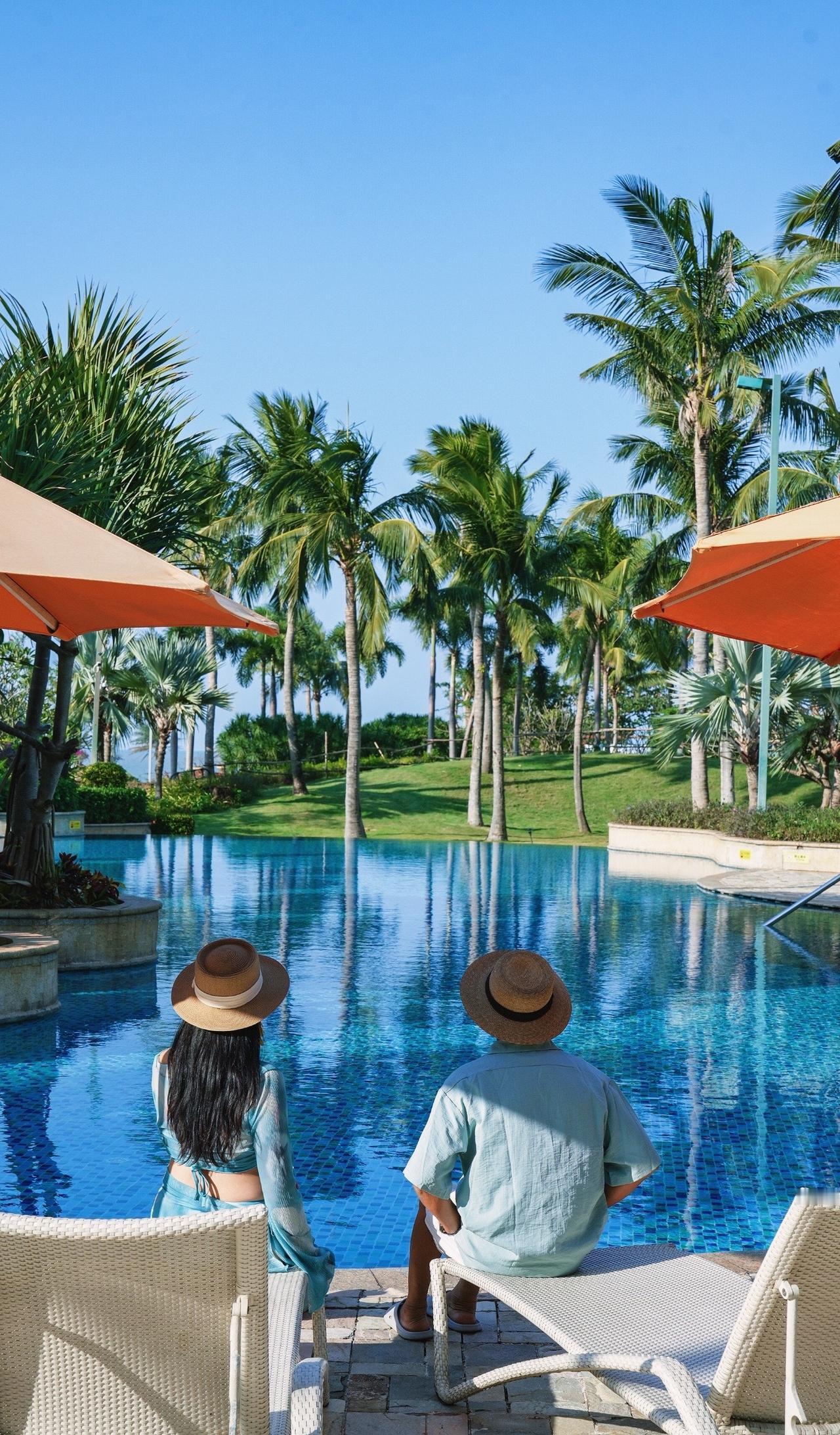 带爸爸生日旅行的最后一站🌴
我们来到了海口享受海和温泉
在这儿找到了最好的相处