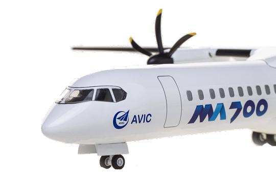 新舟700（MA700）换装中国航发湖南动研所AEP400国产涡桨发动机后于20