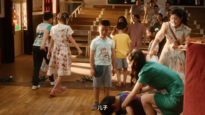 北漂人看冬去春来好像照镜子冬去春来普通人看剧北漂人看自己 郭宗宝当群演的小心翼翼