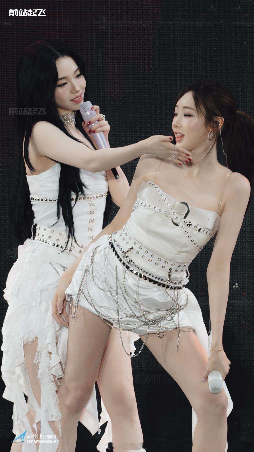 柳智敏玩别的女人，金冬天知道吗 ​​​