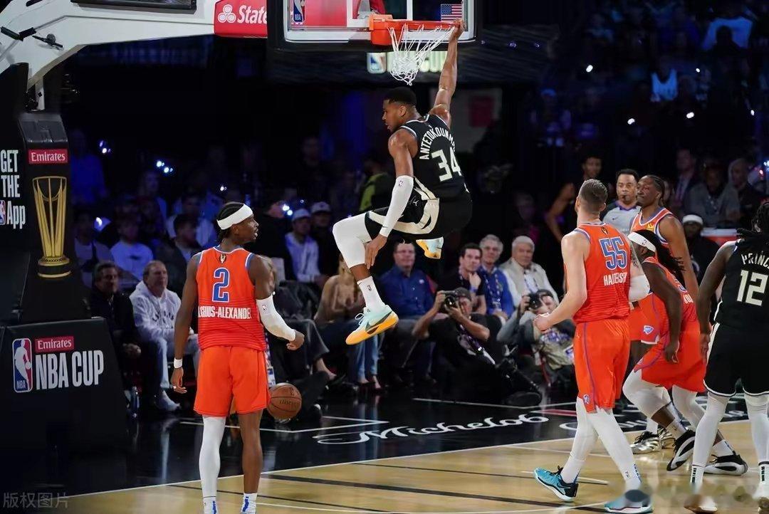 雄鹿nba杯冠军  NBA你我皆主角  nba  北京时间12月18日，NBA杯