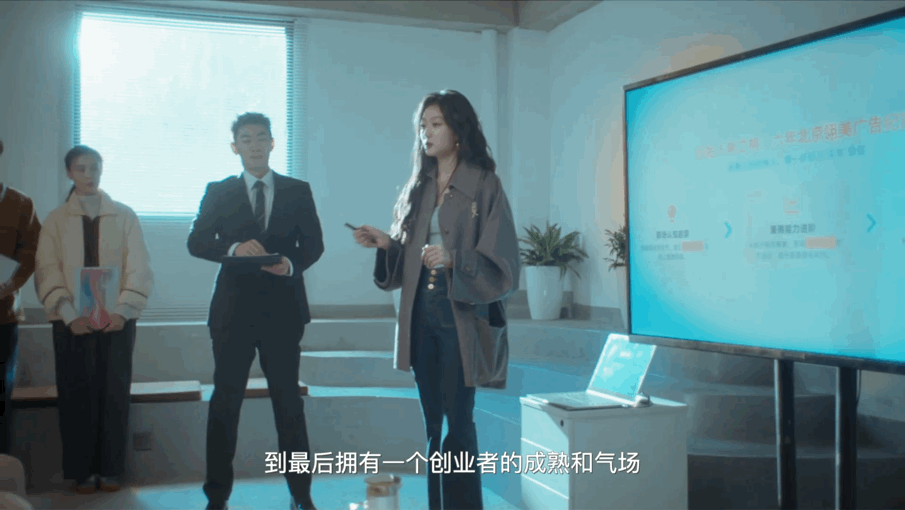 井柏然带120套私服进早春晴朗 胡巴妈卢克爹的组合真的很让人期待，井柏然把自身时