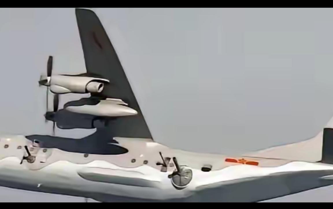 这种东西特别适合岛上的反游击战，对付巷战或者是城镇战也大有用处。现在看来，除了尚