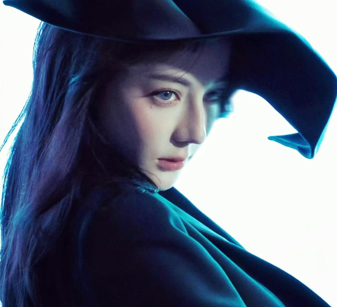 “雪原之上 野心勃勃的独狼”
幻视叶卡捷琳娜大帝 ​​​