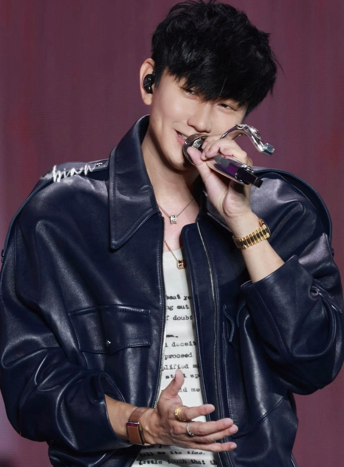 王源早知道林俊杰要去蔡依林演唱会林俊杰告诉王源他要去蔡依林演出会咋了！！两人是不