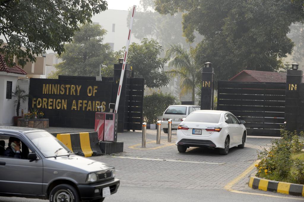 巴基斯坦斡旋失败！
美伊彻底谈崩，谁是最大输家？
 
当地时间3月29日，伊朗公