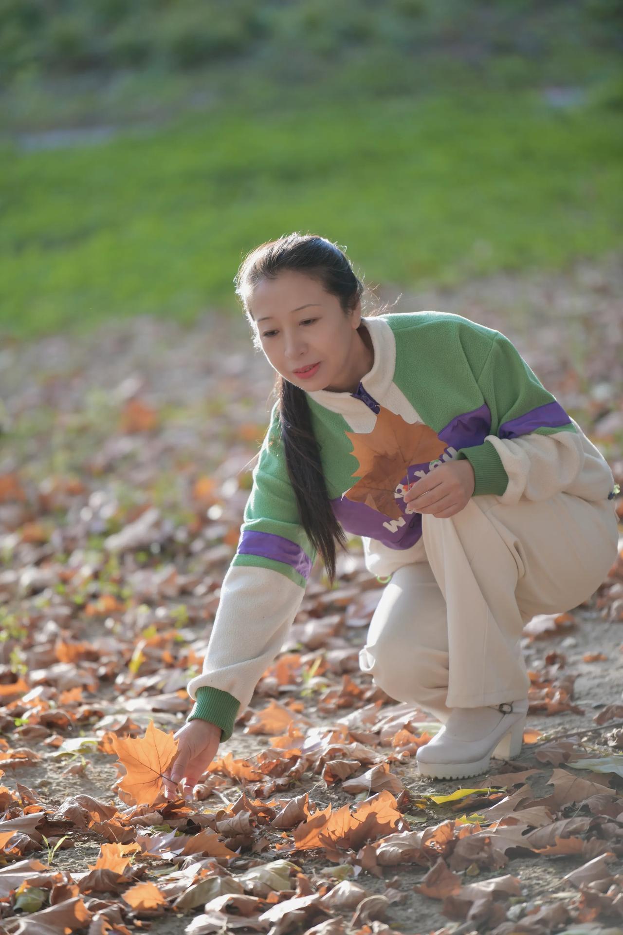 秋冬季节，美好的阳光，美好的心情，拍摄于植物园！#秋冬公园随拍# #公园树林拍照