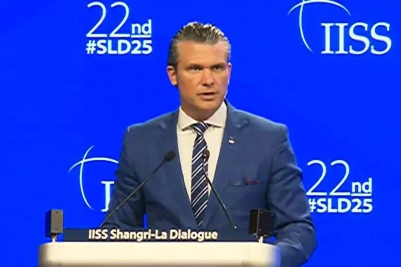 短评：特朗普称“在我的任期内，中国不会‘入侵’台湾”，这牛吹大了！

美国防长赫