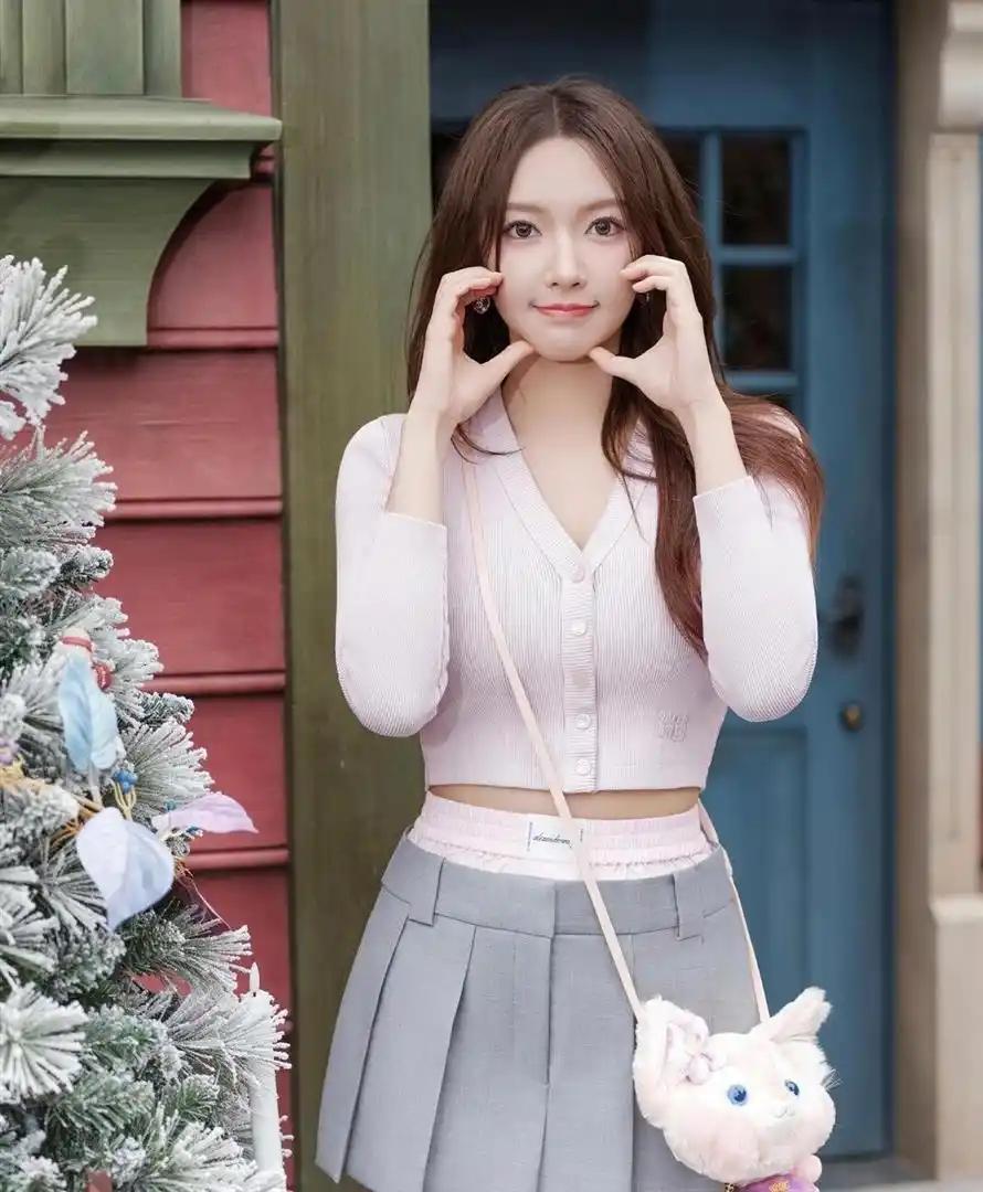 我的今日状态：💰期待暴富
我这里的天气：☀️晴天