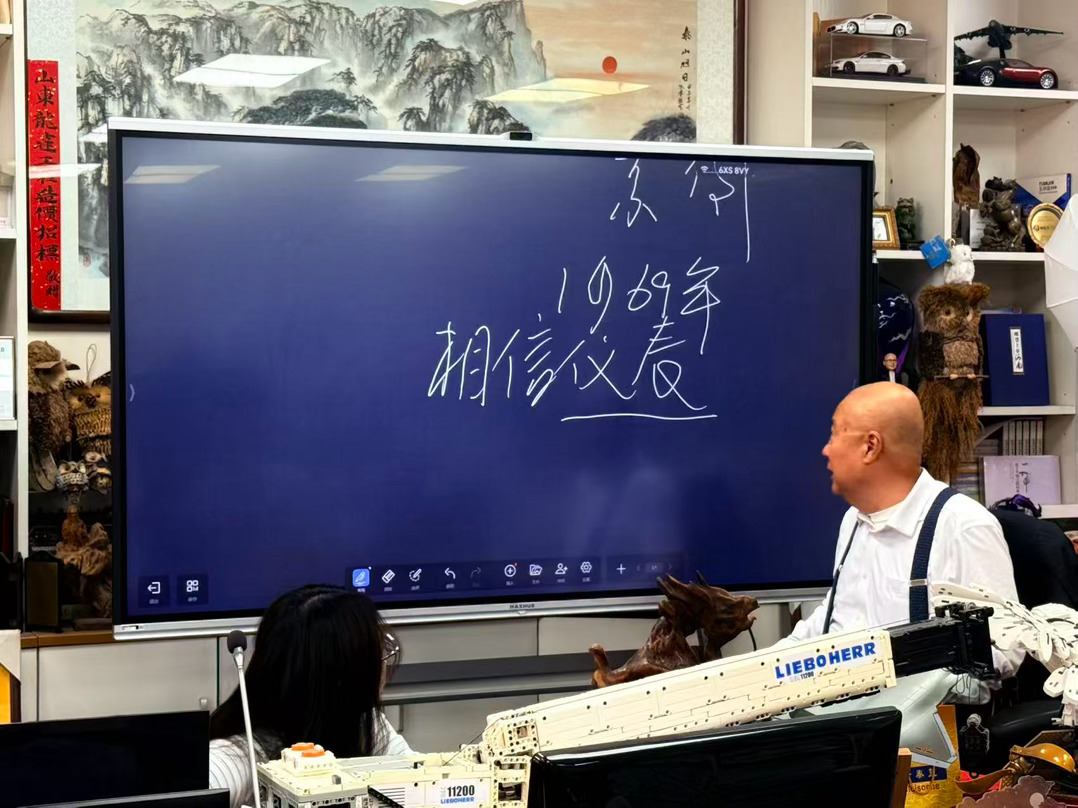 《贻林微观察9090》  如果2015年那个关键路口，中国没有踩下刹车，跟着P2