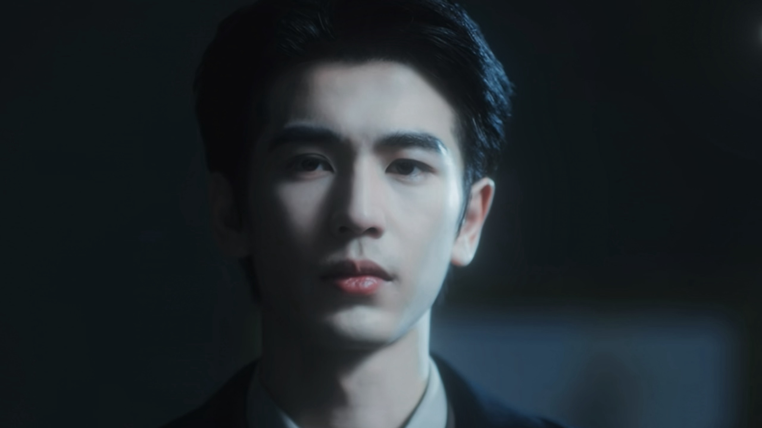 我不行了慕容清峄这个镜头帅得我好崩溃。。daddy。。。 