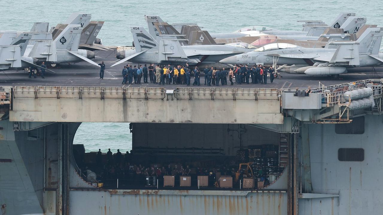 美国大兵靠港休整，泰国如临大敌！
红灯区限时、大麻禁入，这哪是盟友这是防贼！
美