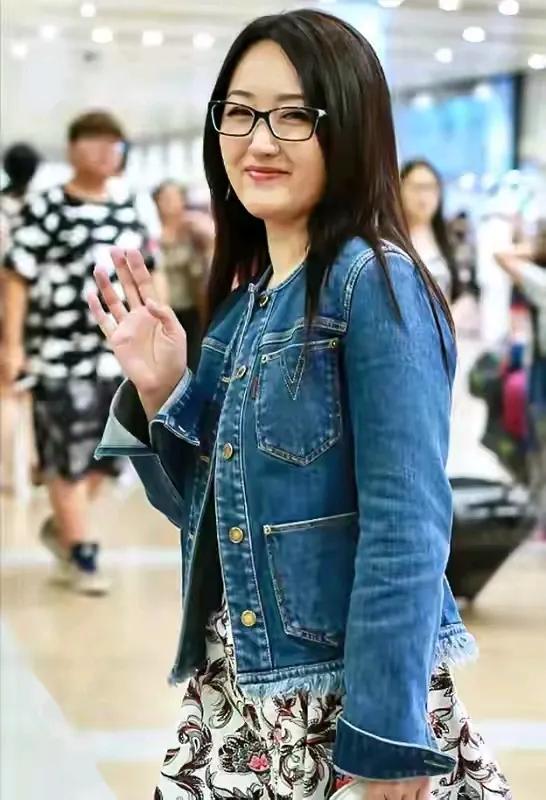 若我五十多岁时有女神杨钰莹这么显年轻，我就算折寿几年都心甘情愿。女神太美了，不相